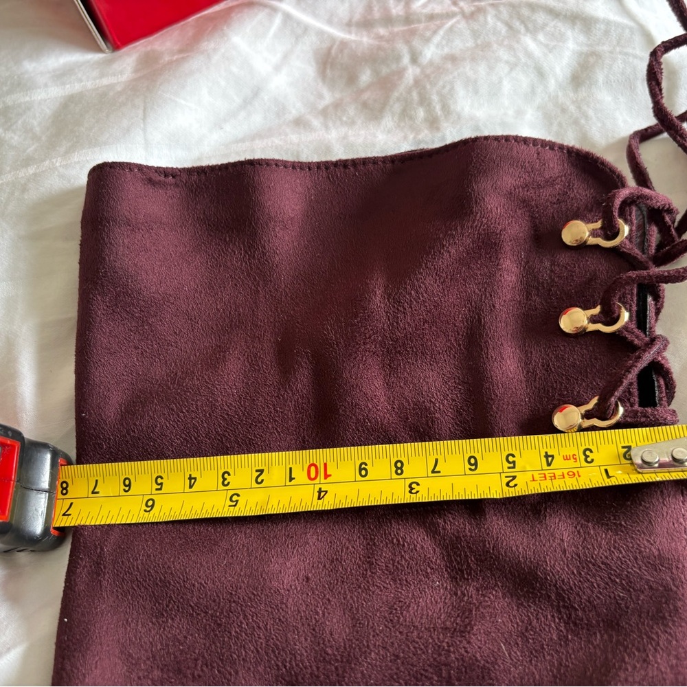 GUESS Over-the-Knee Lace-Up Boots in Burgundy- size 7M - Picture 4 of 9